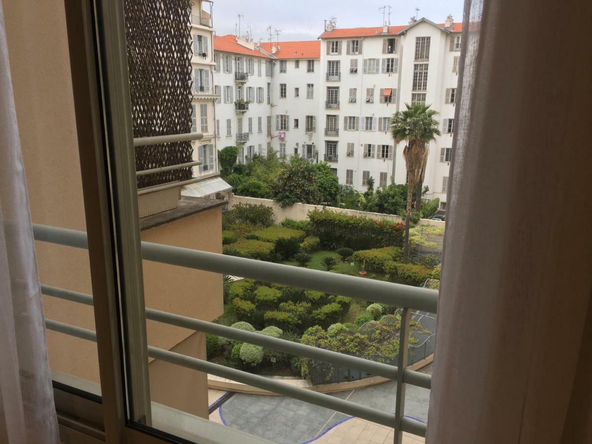 Quiet Flat Next To The Nice